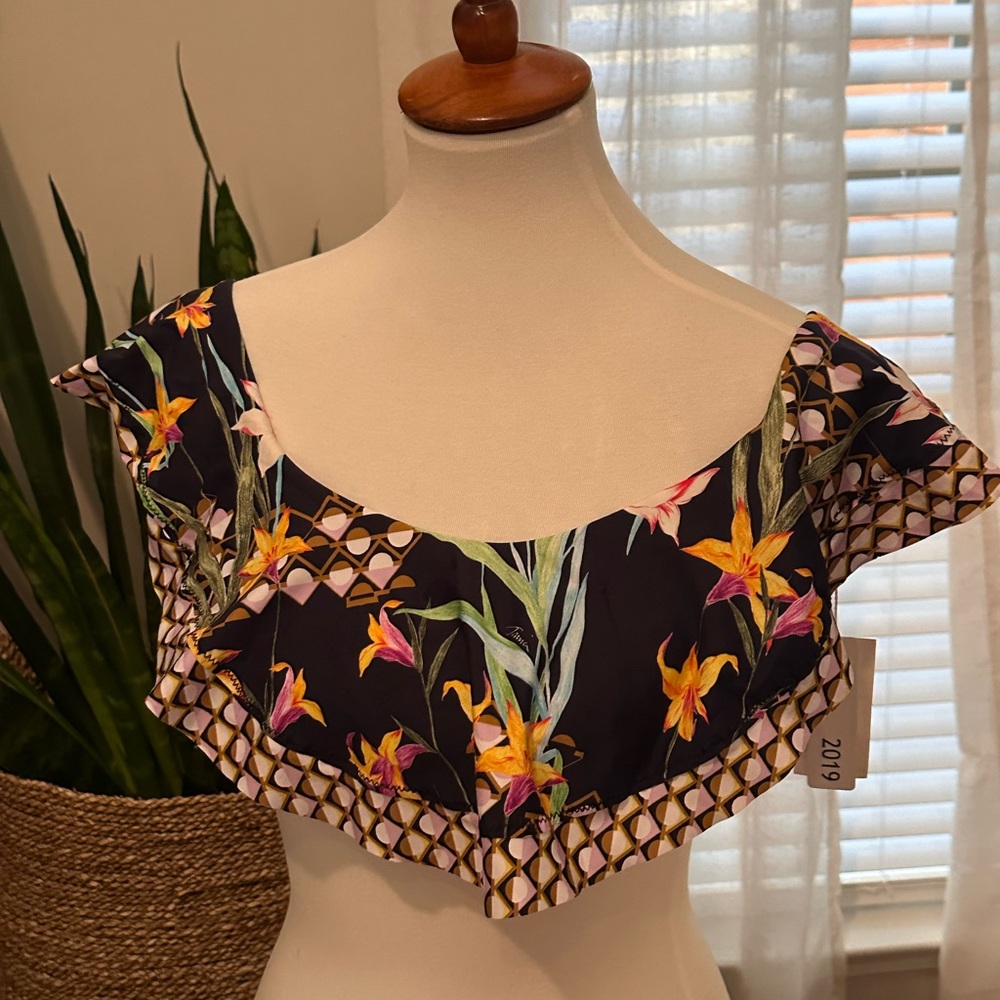 NWT Trina Turk Ruffle swim top